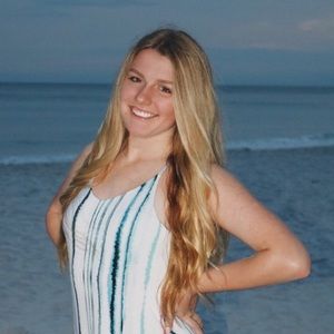 Meet your Posher, Bella